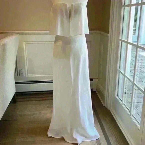 BCBGMaxazria Alyse White Gown - Picture 5 of 12